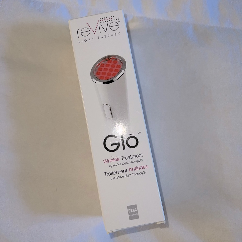Revive Glo light wrinkle treatment